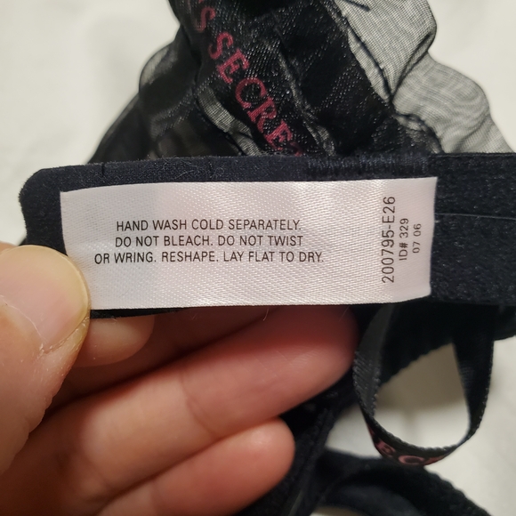 Victoria's Secret Vintage Plunge Bra, Size 34D 36C 38B, Black NWT - Picture 12 of 12